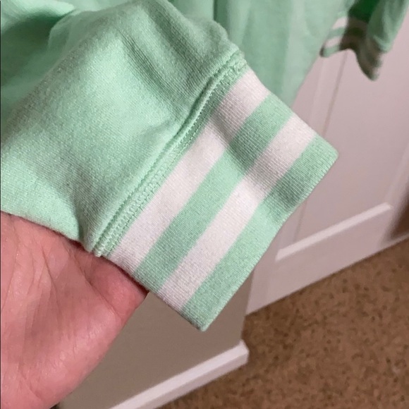 PINK Victoria’s Secret pistachio pullover - Picture 4 of 6